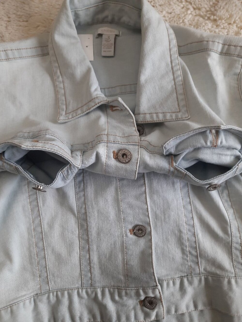 Chico's Platinum Light Wash Denim Jacket - Size 3 (Fits XL / 16) - Picture 4 of 13